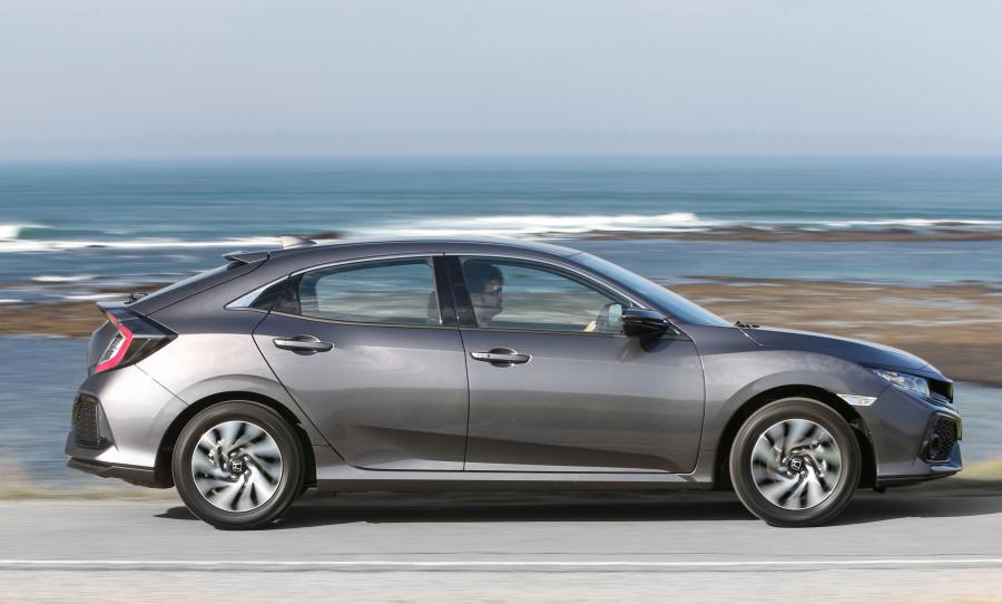  Honda Civic VTi-S Hatchback 2017 года  (AU) (фото 15 из 19)